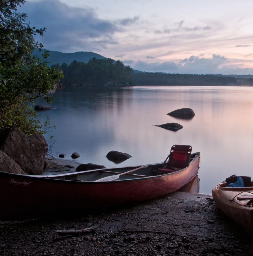 Northern-ontario-canoeing-sunset-paddling