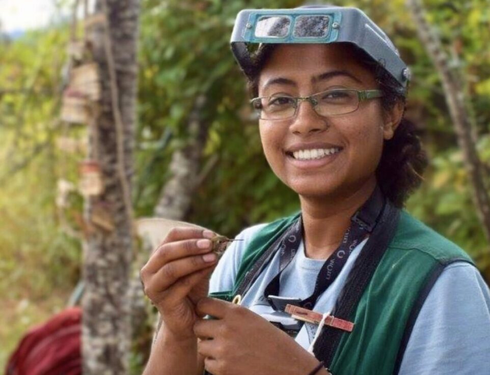 Girl-nature-science-biology-study-social
